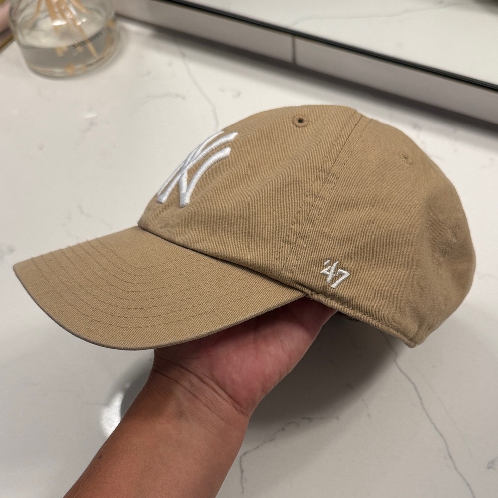 47 Brand Beige Hat with White Emblem - Picture 2 of 4